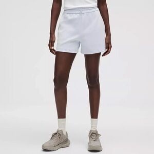 NWT ✨ Lululemon Softstreme High-Rise Short 4”